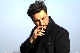 «نمایش سیگار در سریال زخم کاری اشتباه بود»
