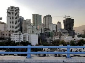 اگر می‌خواهید خانه خود را بفروشید نرخها را پایین بیاورید