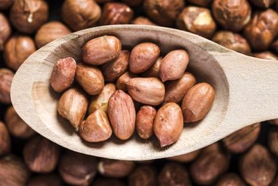 عوارض مصرف بادام زمینی و مضرات مصرف نادرست آن