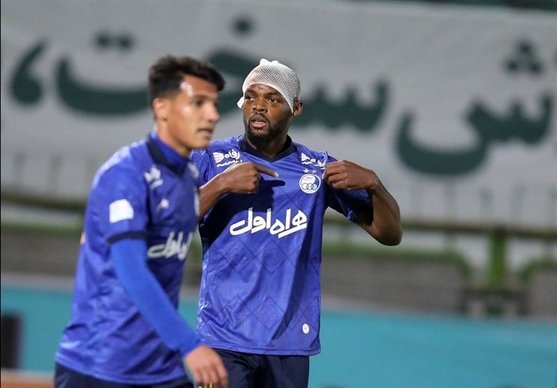 برومند: یامگا مهاجمی ششدانگ و قابل اعتناست/ آجورلو می‌تواند بلبشو را در استقلال جمع کند