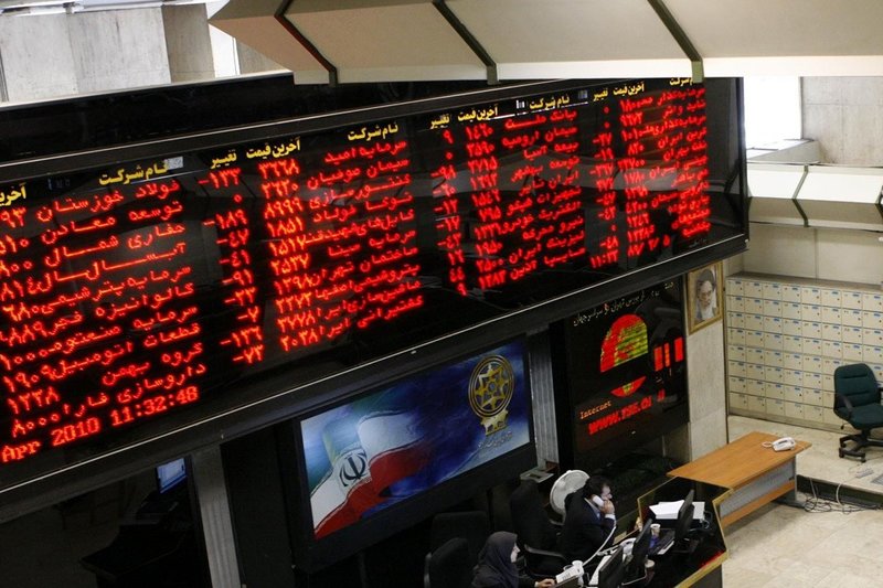 شاخص کل بورس دوشنبه 23 آبان؛ ریزش ۲۶ هزار واحدی شاخص