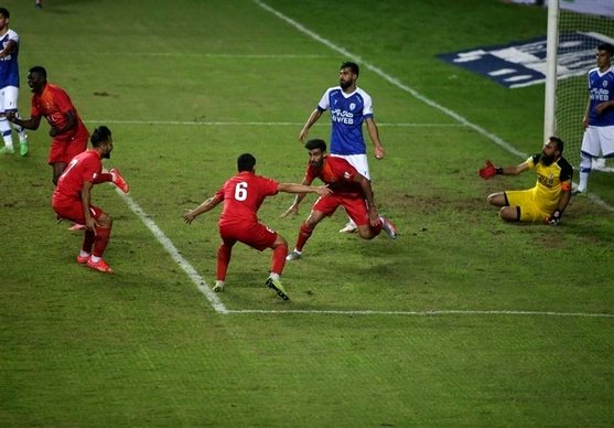 بوحمدان: دوست داشتم با بازگشت به فولاد به تیم شهرم کمک کنم