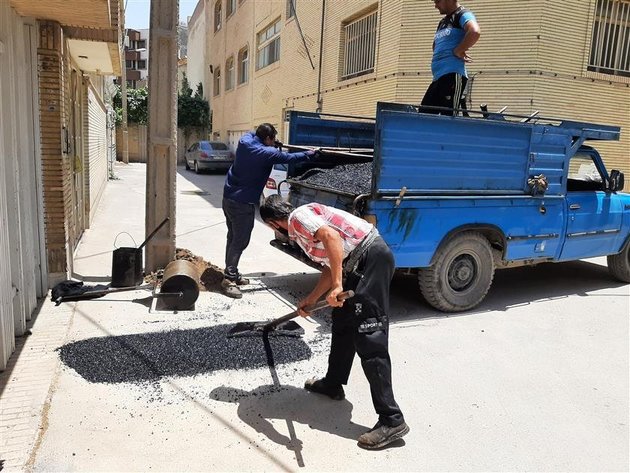 ترمیم بیش از 2 هزار مترمربع ترانشه آسفالت درمنطقه چهار اصفهان