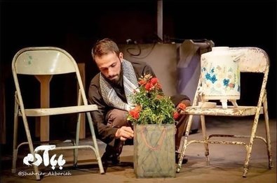 حمیدرضا محمدی در نمایش بابا آدم