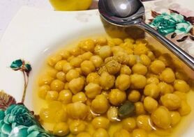۲ روش طرز تهیه نخود آب بسیار مقوی با گوشت و بدون گوشت