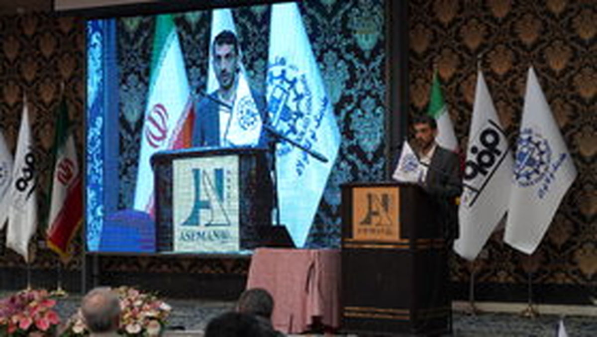 پایان همایش دو روزه تدوین مدل کسبوکار توکافولاد/ طیبنیا: فولاد مبارکه باید به صنعت سبز تبدیل شود