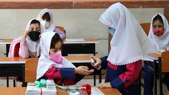 شیوع بیماری‌های تنفسی نخستین چراغ‌قرمز  به آموزش حضوری