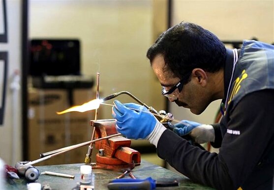 لزوم ارائه آموزش‌های مهارتی به دانشجویان