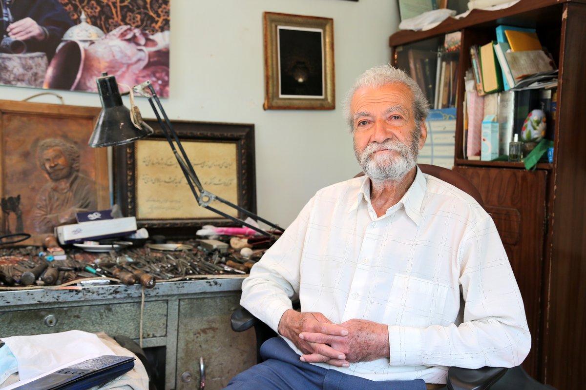 مرد هنر و اخلاق