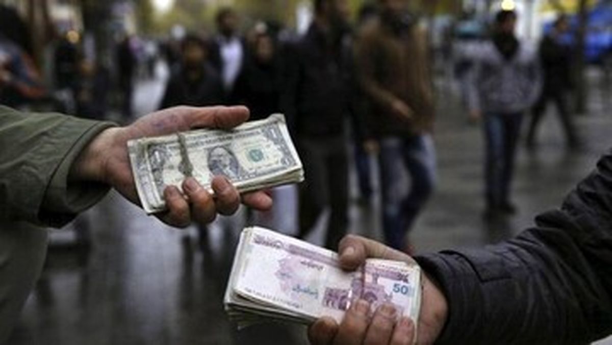 خود مسئولان هم نمیدانند نرخ واقعی ارز چند است/ فقط میگویند ما قیمت بازار آزاد را قبول نداریم