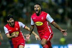 عکس | اظهارات نماینده مجلس در مورد مهاجم پرسپولیس سوژه رسانه هلندی شد!