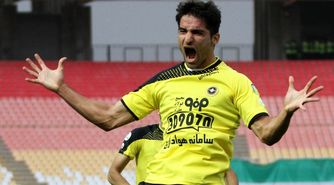 مهرداد باز هم چشم قلعه‌نویی را گرفت