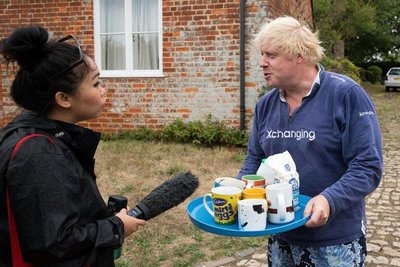 نحوه برخورد «بوریس جانسون» با خبرنگاران