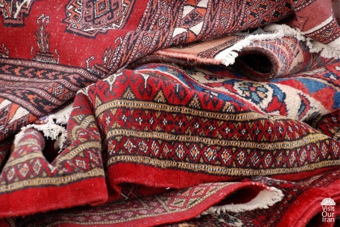 صنعت فرش، نیازمند نگاه ویژه مسئولان
