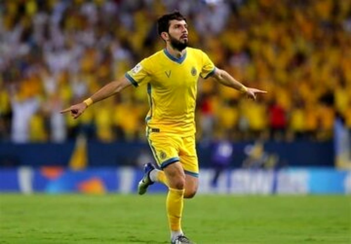 عکس‌| شوک به استقلالی‌ها؛ گزینه خارجی نکونام در لباس پاختاکور!