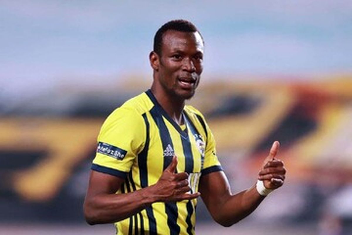 مامه تیام یاد استقلال افتاد!