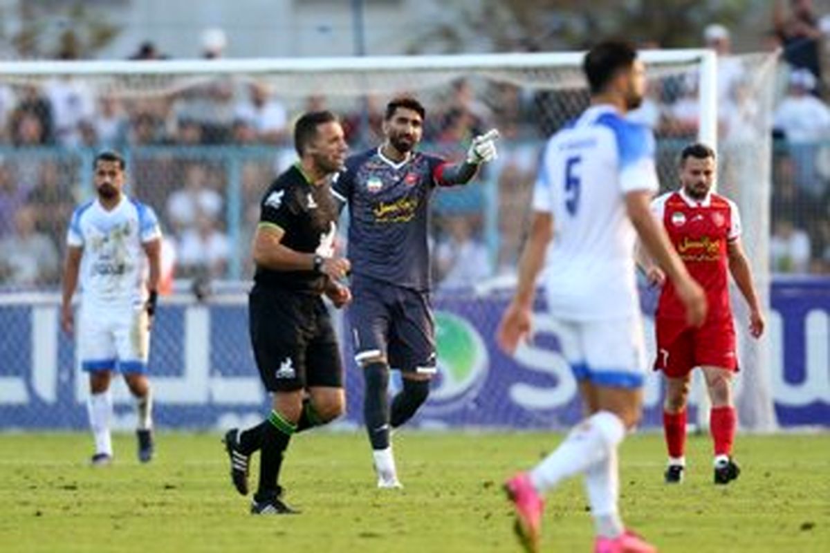 پرسپولیس از داوری بازی ملوان شکایت کرد