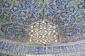 بلعیده شدن سازه‌های تاریخی اصفهان در اثر فرونشست زمین