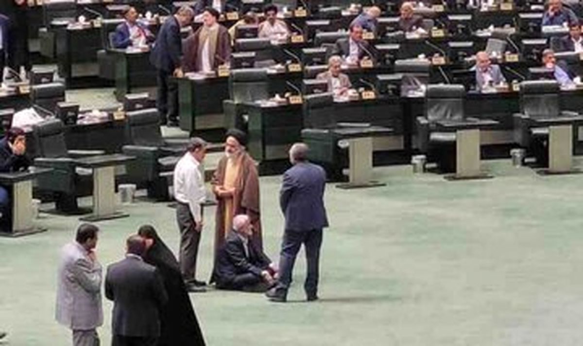 استعفا و تحصن؛ چالشهایِ لحظه آخری قالیباف در صندلی ریاست مجلس /نادران از چه چیزی دلخور است؟
