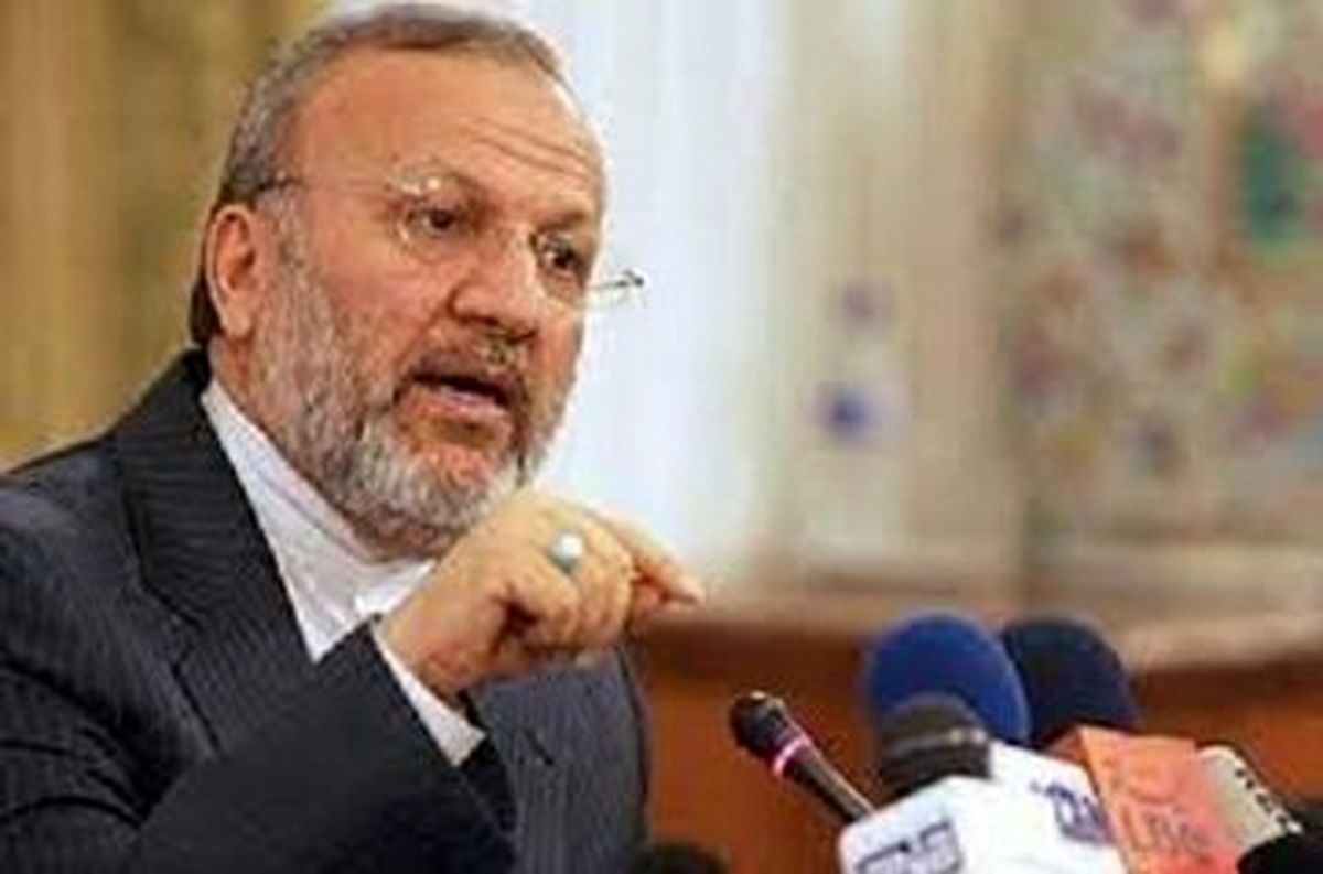 متکی: سرِ دولت رئیسی فریاد می زنیم /رئیسی باید برای هر وزارتخانه ۱۰ وزیر مطالعه شده در اختیار میداشت نه اینکه تا صبح معرفی به مجلس اسامی تغییر کنند