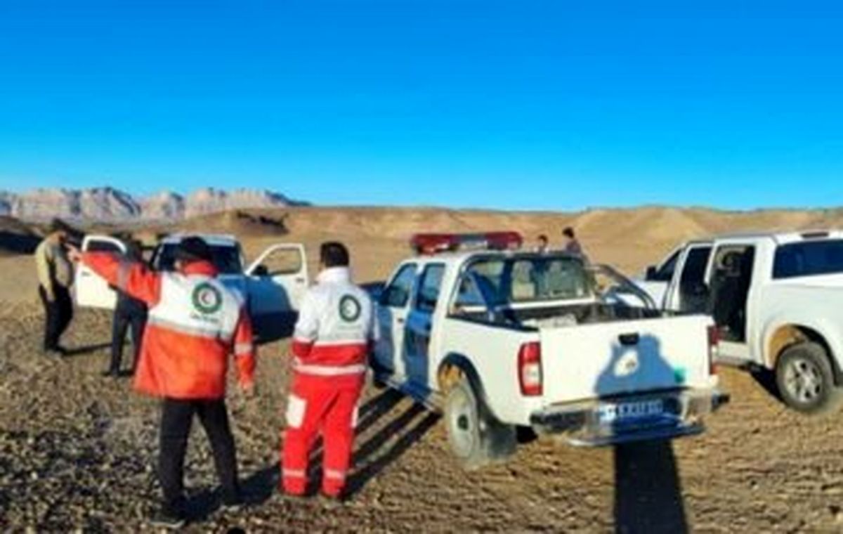 نجات ۳ کویر نورد در بیابان‌های عروسان کوره گز خوروبیابانک