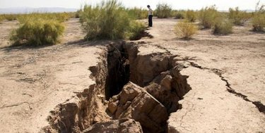 نعل وارونه آب و هوا در بستر فرونشست!      