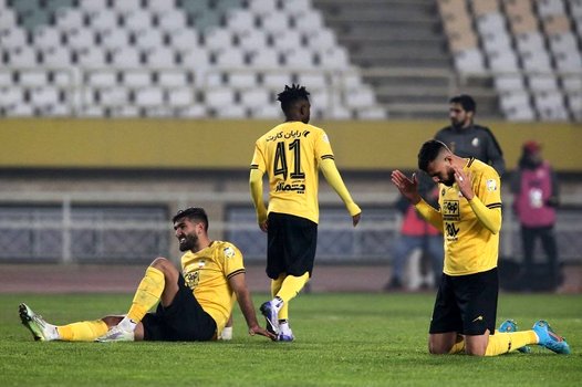 زیان سنگین سپاهان از خرید های عجولانه