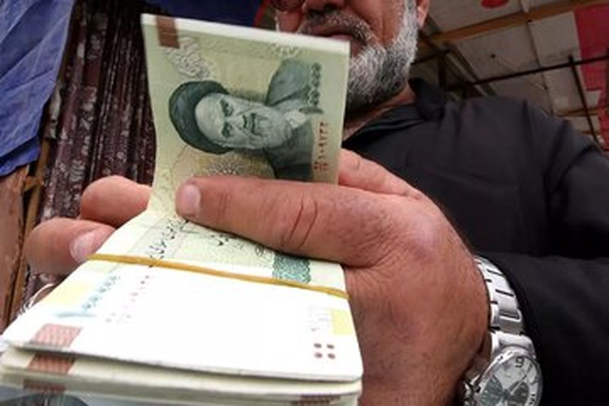 واکنش مجلس به افزایش حقوق کارگران/ حتما ورود میکنیم/ حداقل حقوق کارگران باید ۲۱ میلیون تومان باشد