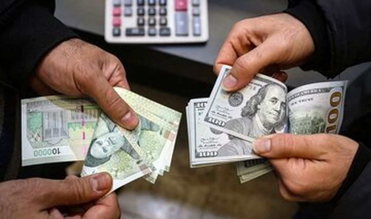 پیشبینی یک اقتصاددان از نرخ ارز در روزهای آینده/ قیمت دلار، امسال با چه رقمی بسته میشود؟