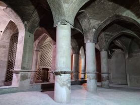 سراسر روشنایی و زیبایی