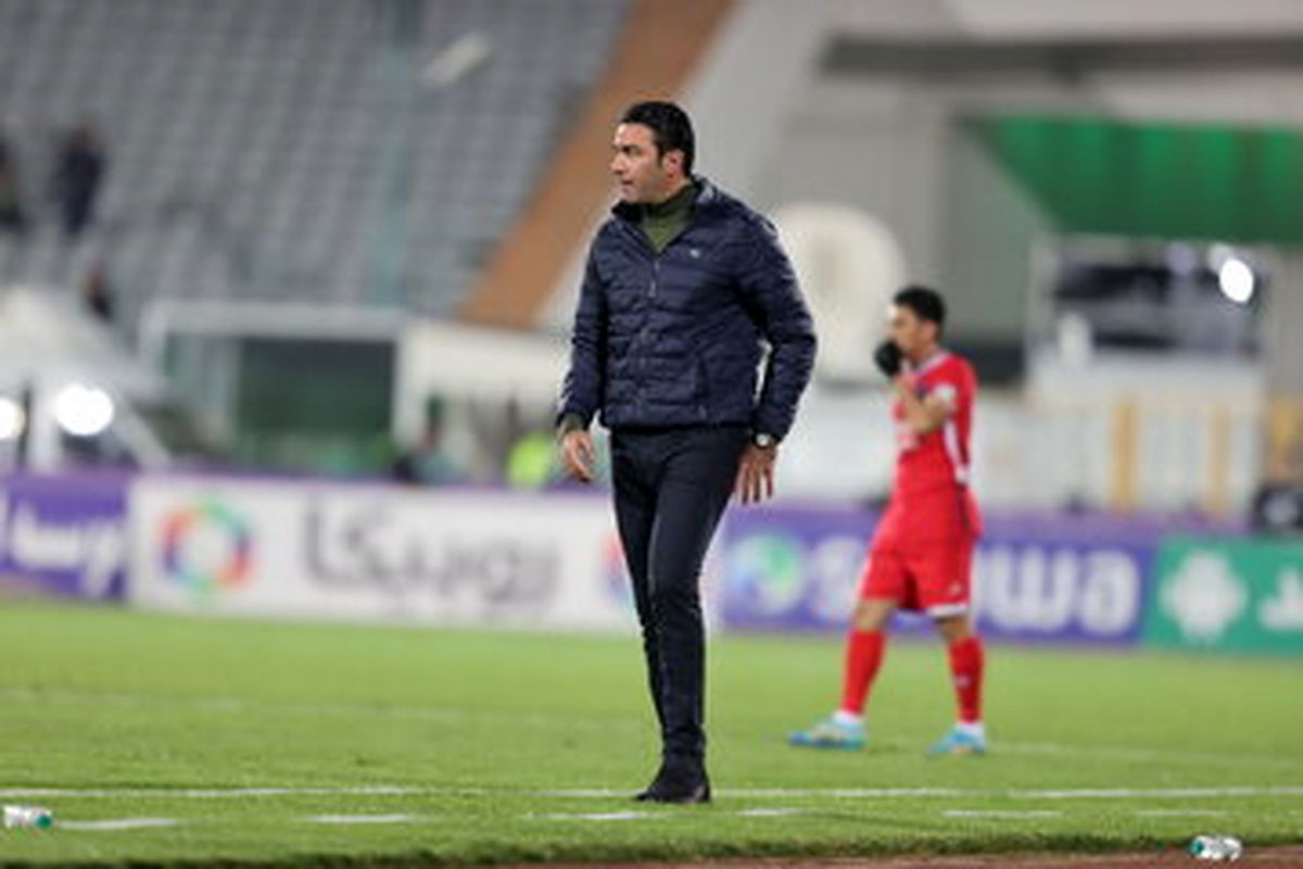 عکس‌| آغوش دوباره جواد نکونام برای پسر پرسپولیس