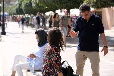 تیپ جدید لیلا حاتمی در رستورانی در اسپانیا