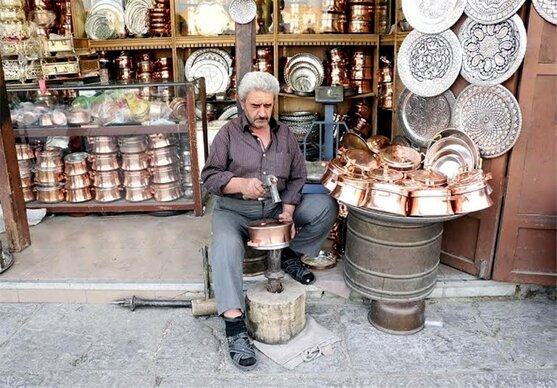 دستان بی‌رمق هنرمندان اصفهان برای تولید صنایع دستی