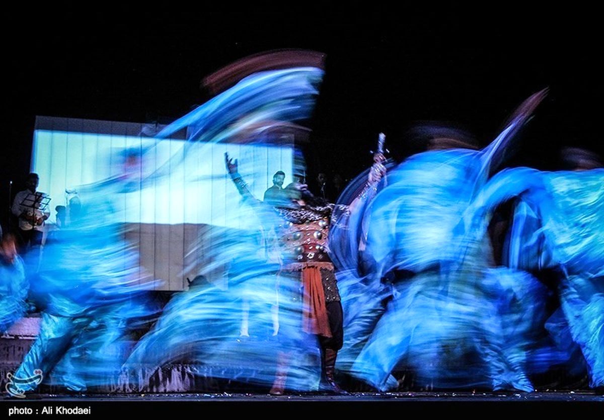 استفاده از &quot;سالن مدارس&quot; منجی تئاتر می‌شود؟