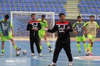 امیدوارم با مقام قهرمانی آسیا به ایران بازگردیم