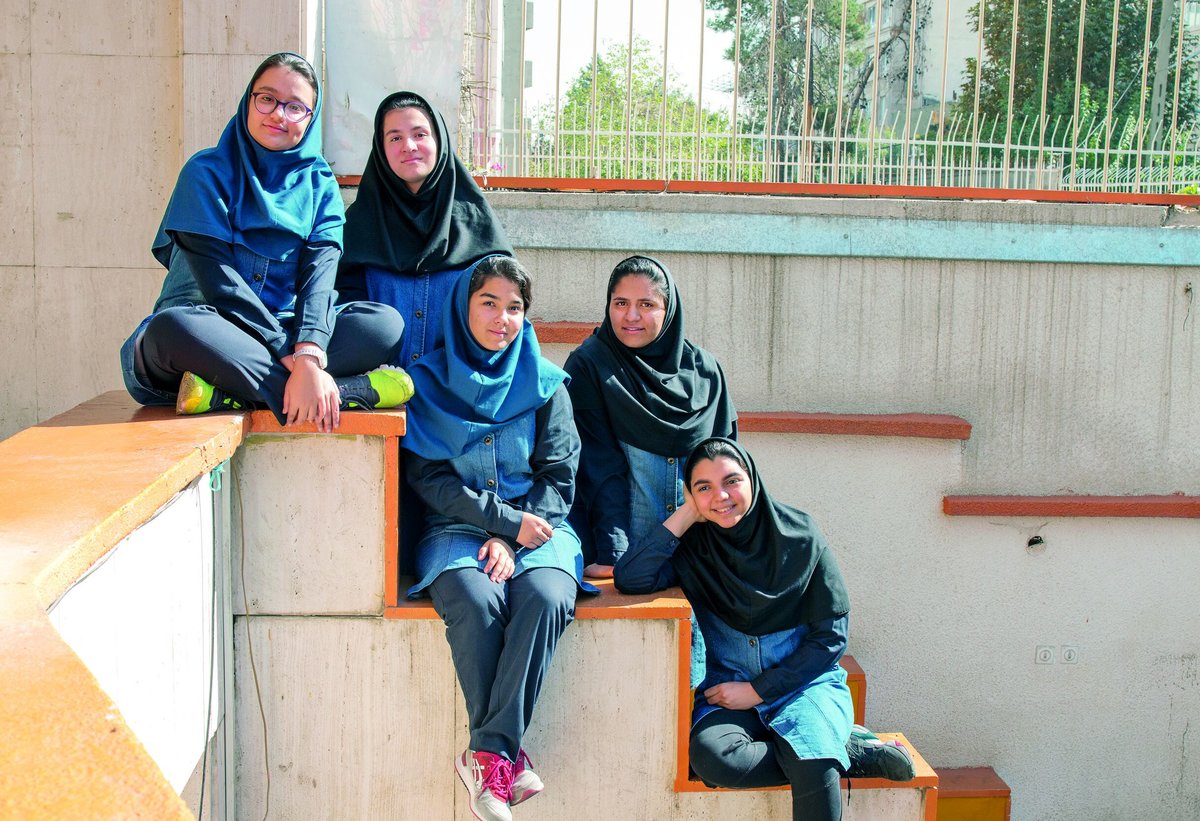 لیست مدارس دخترانه نائین با آدرس و شماره تلفن