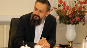 با حکم استاندار اصفهان: ایمان محبی به عنوان سفیر وفاق و امید منصوب شد