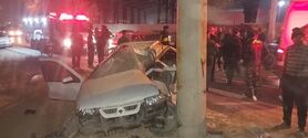 مرگ راننده خودروی سمند در پی برخورد با تیر چراغ برق 