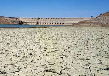 خشک‌ترین پاییز آماری در کشور؛ ذخیره ۱۲ سد بزرگ زیر ۱۰ درصد قرار گرفت
