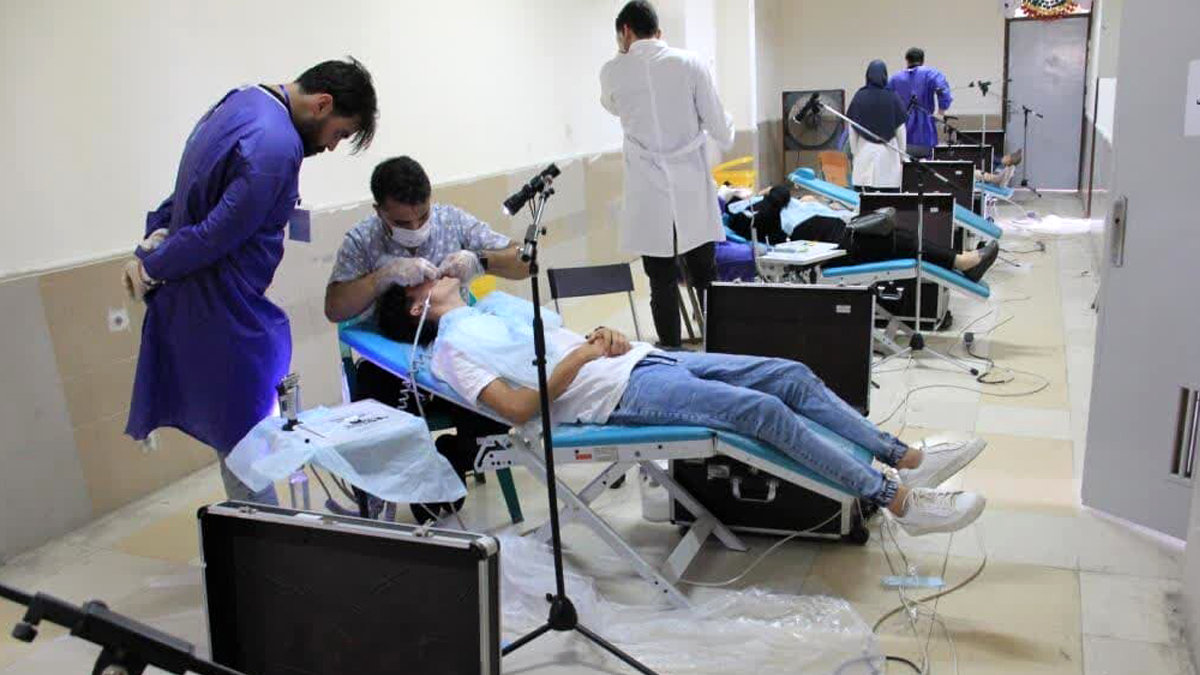 نجات جان ۳۵۰۰ نیازمند در اصفهان: هدیه ۴۲۰۰ خدمت رایگان دندانپزشکی در دل مناطق محروم