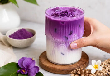 اوبه چیست؟ آشنایی با نوشیدنی بنفشی که جای ماچا را می‌گیرد