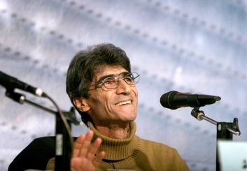 زندگینامه ناصر تقوایی: سفری به جهان مؤلفی که هنرمندانه زیستن را برگزید