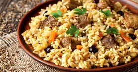 طرز تهیه سیرپلو با تره؛راز و رمزهای یک غذای خوشمزه و مجلسی