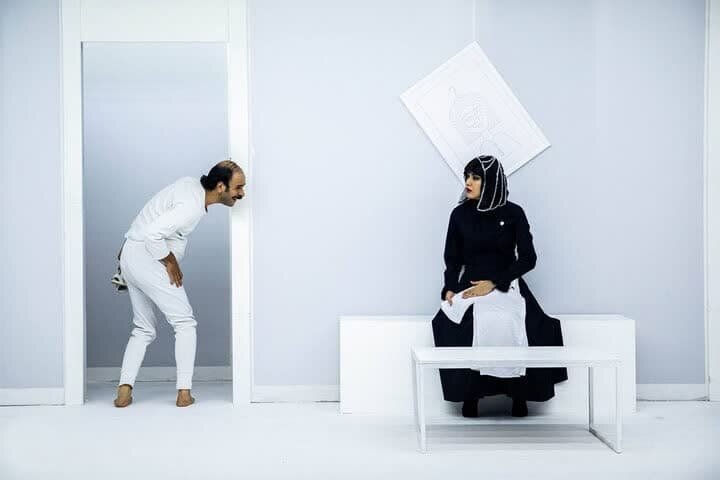 فراتر از صحنه؛ پشت پردهٔ تلاش، ایستادگی و عشق به هنر