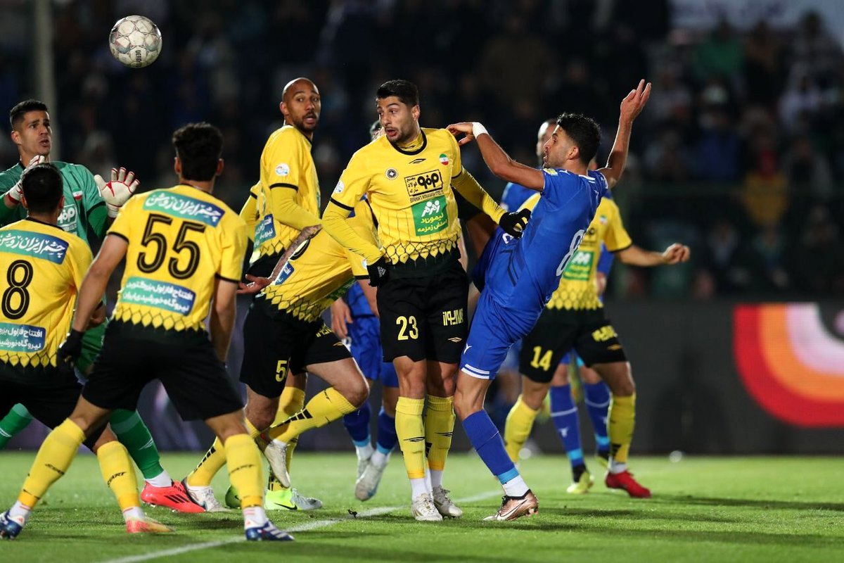 سپاهان امشب در تقاطع سرنوشت