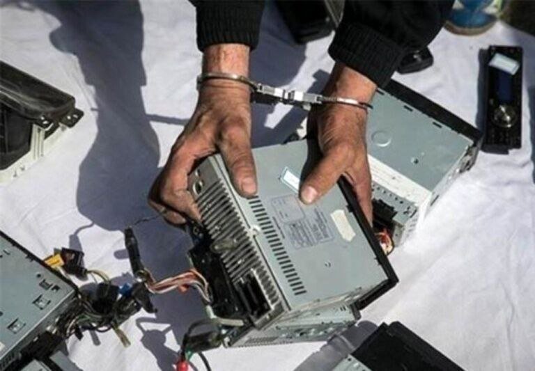 ۶ سارق لوازم خودرو پس از ۲ سال دستگیر شدند