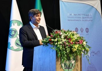 تقسیم اعتبار مالیاتی ۵ همتی فولاد مبارکه با محوریت دانشگاه اصفهان