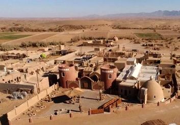 کویر «مصر» در یک‌قدمی ثبت جهانی؛ چرا ابیانه از قطار بهترین دهکده‌های گردشگری ملل متحد جا ماند؟